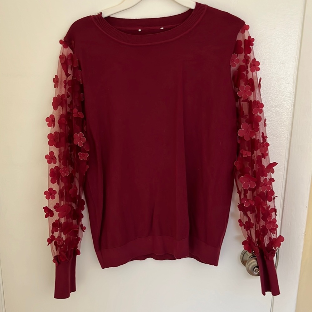 3d floral sleeve top